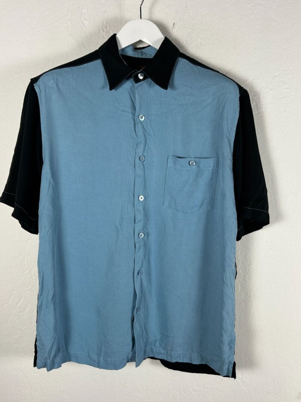 Tori Richard Mens Two-Tone Silk Camp Shirt Medium Blue Embroidered Martini Back